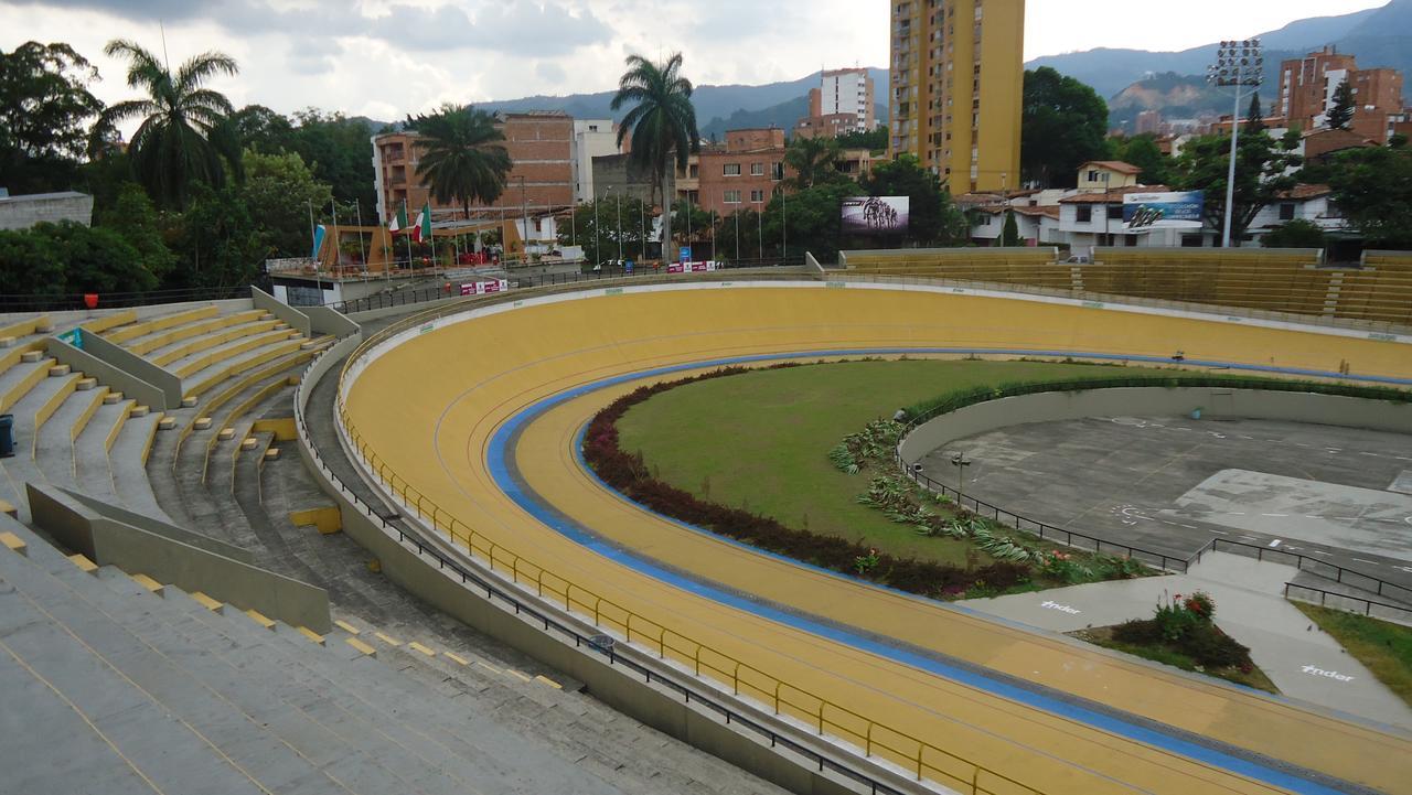 Iris Hostel Medellín Zewnętrze zdjęcie
