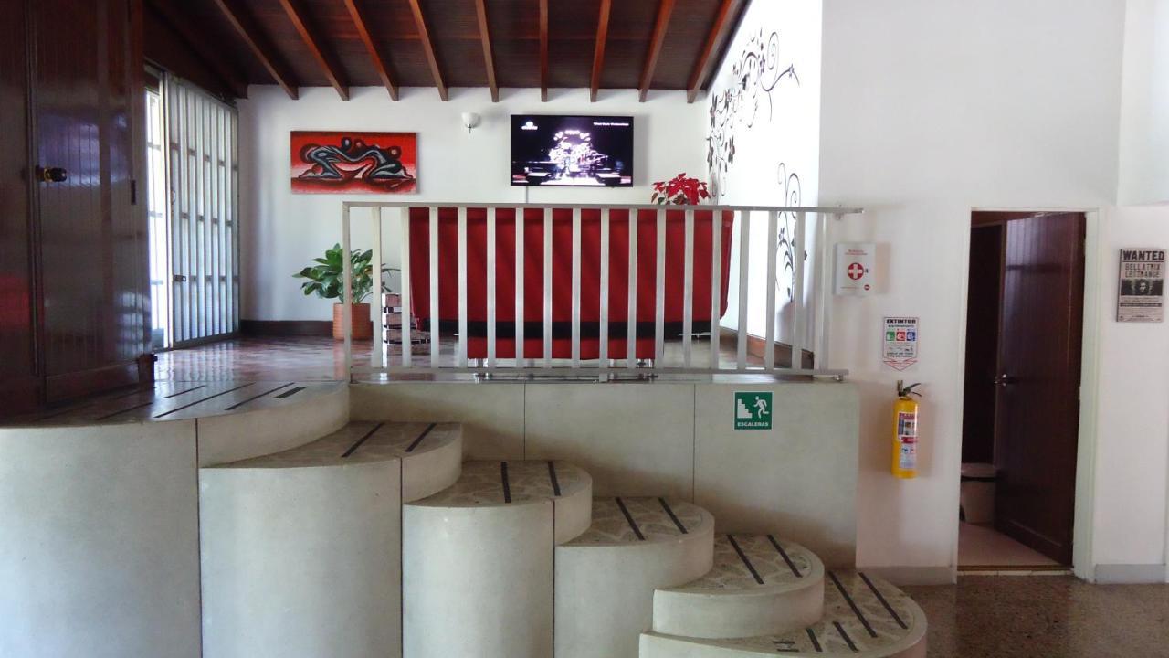 Iris Hostel Medellín Zewnętrze zdjęcie